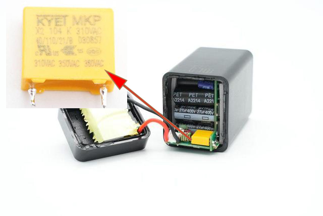 X2安规电容用于氮化镓充电器
